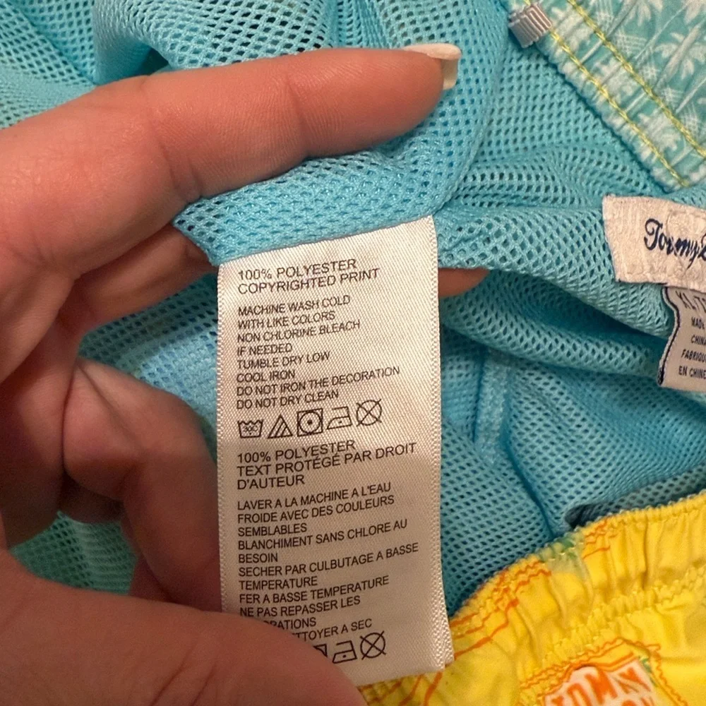 TOMMY BAHAMA Men’s Yellow Tropical Floral Stamp Print Swim Trunks Size XL